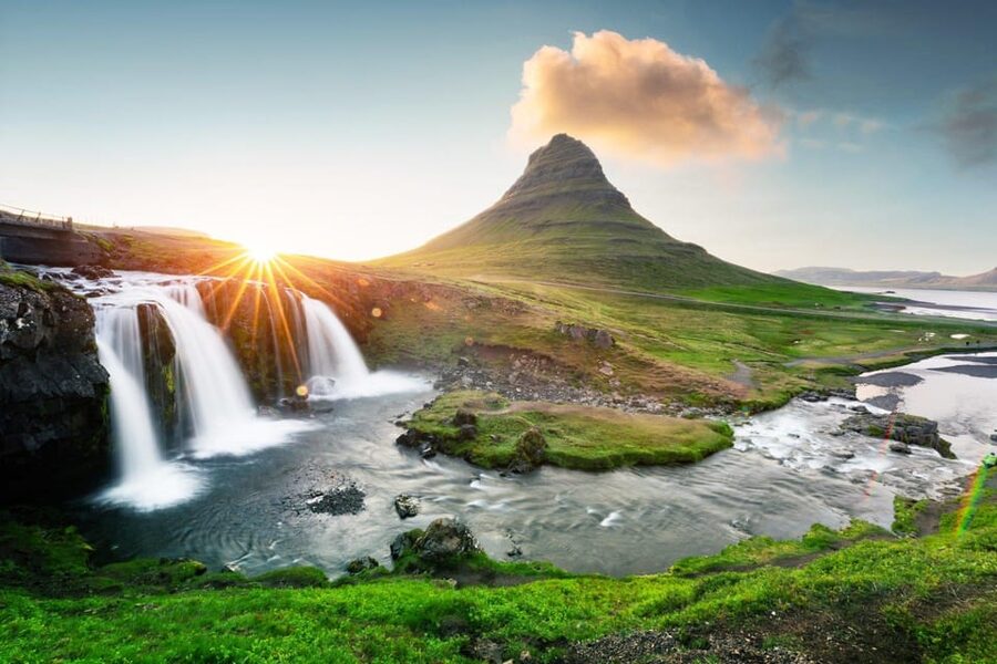 Reykjavik: Snæfellsnes Day Trip with Vatnshellir Lava Cave - Kirkjufell and Svöðufoss: the classic photo pair