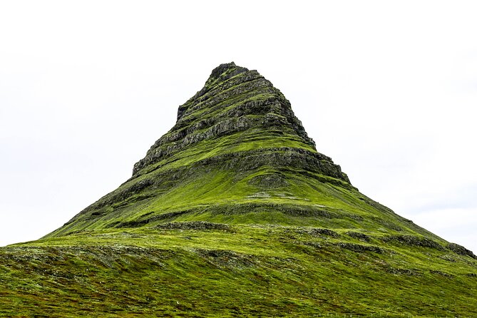 Reykjavík: Snæfellsnes & Kirkjufell Small Group Tour - Kirkjufell Mountain near Grundarfjörður, the photo stop with a story