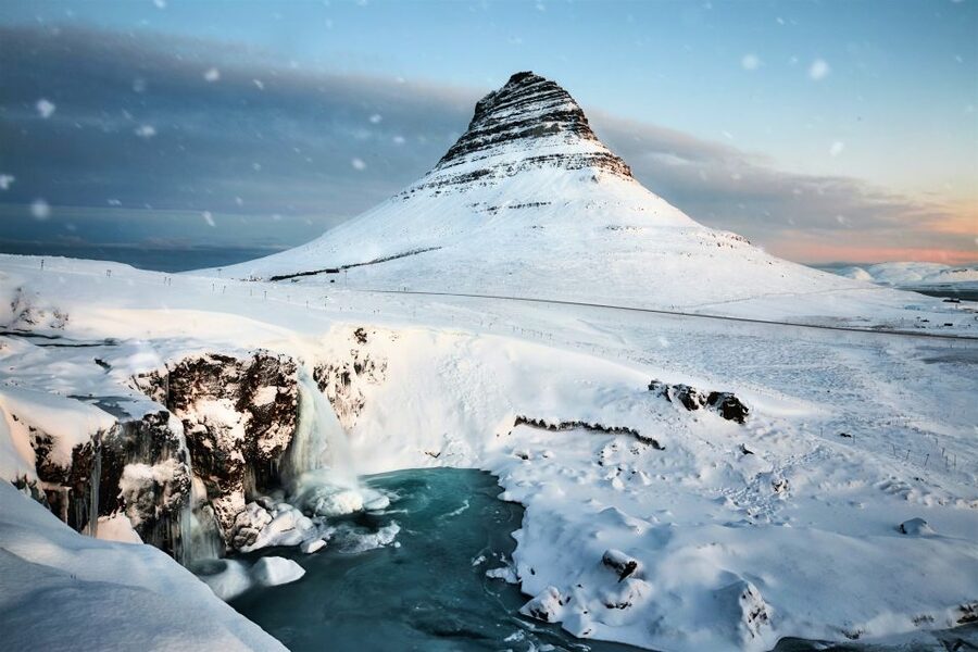 Reykjavik: Snaefellsnes & Mt. Kirkjufell Guided Minibus Tour - Borgarnes break, then Vatnaleið for the first real sense of the peninsula