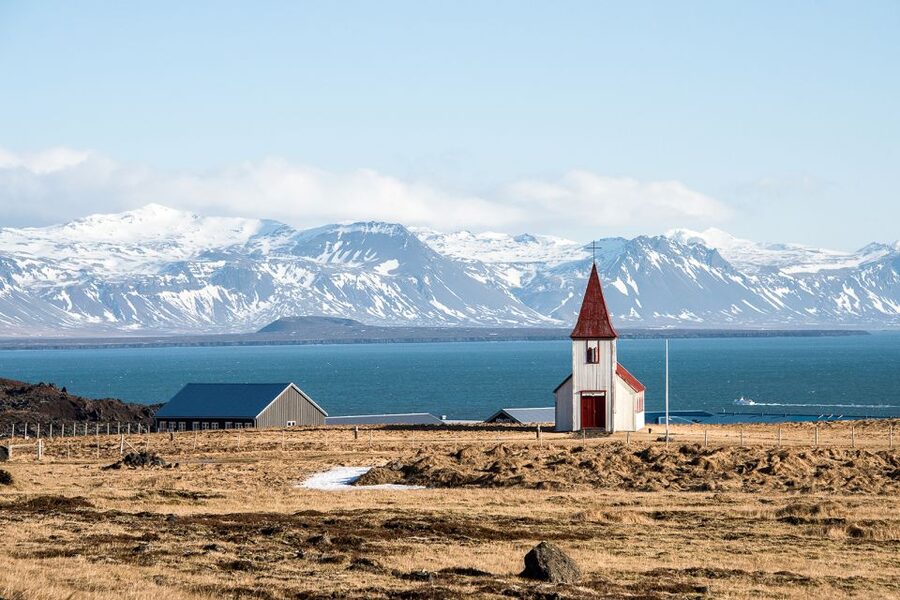 Reykjavik: Snaefellsnes & Mt. Kirkjufell Guided Minibus Tour - Kirkjufell: the iconic mountain stop that’s all about timing and angles