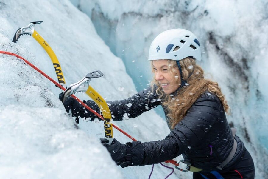 Reykjavík: Sólheimajökull Glacier Hike & Ice Climbing Intro - Key Things That Make This Glacier Day Work