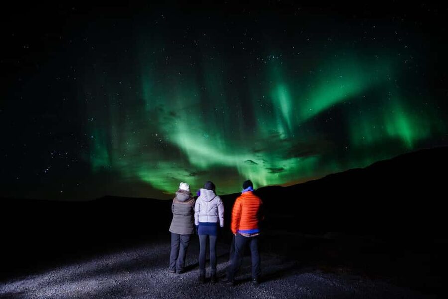 Reykjavik: South Coast, Glacier Hike & Northern Lights Combo - Night shift: Reykjavik-to-countryside Northern Lights hunt with photos