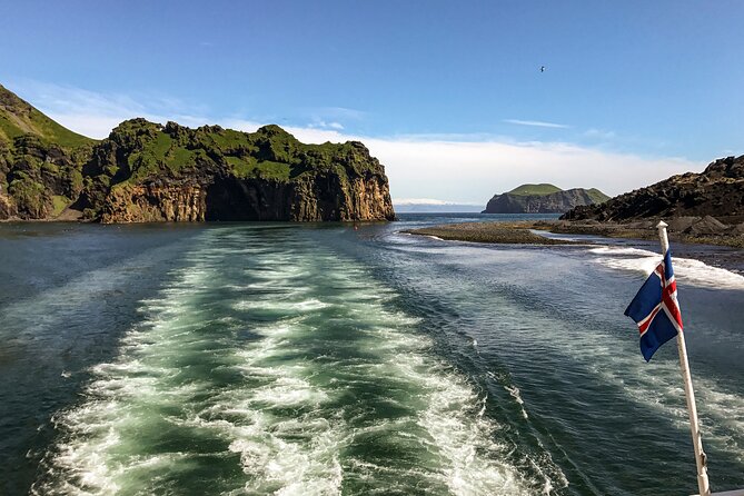 Reykjavik - Westman Islands (Bus transfer to Landeyjahöfn) - The 2-hour bus ride to Landeyjahöfn, with Wi-Fi and air-con