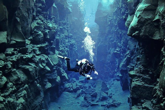 Silfra: Diving Between Tectonic Plates - Meet on Location - Key things to know before you go