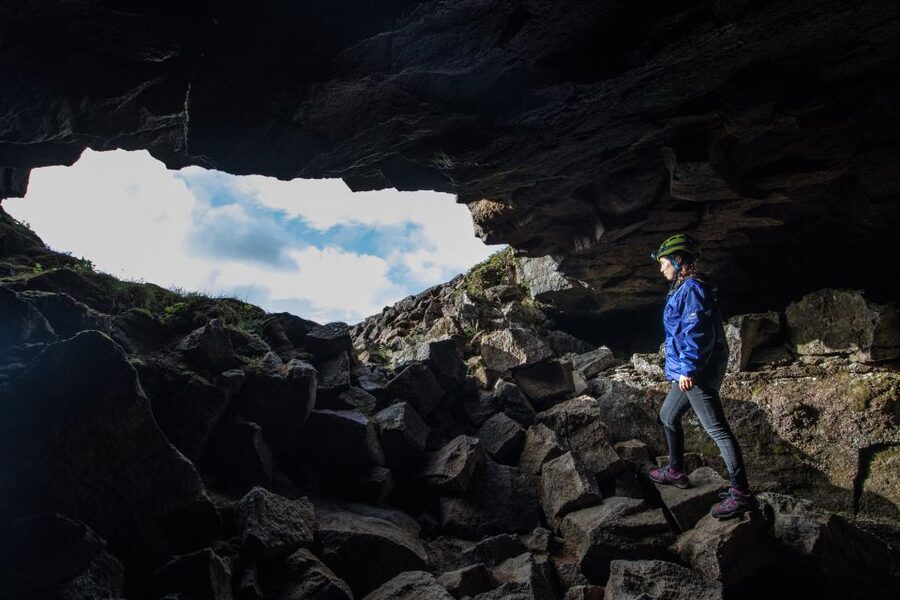 Silfra: Leidarendi Lava Caving & Snorkeling Tour with Photos - Photos and hot chocolate: small extras that make a big difference
