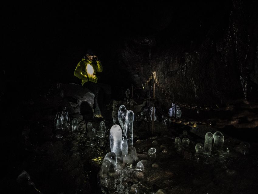 Silfra: Leidarendi Lava Caving & Snorkeling Tour with Photos - Price and value for a 7-hour nature combo