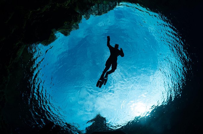 Silfra Snorkel - Between Continents - When Quality Matters - Should you book this Silfra snorkel, between continents?