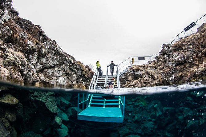 Silfra: Snorkeling Between Tectonic Plates - Meet on Location - Gear up correctly, or the cold will feel louder