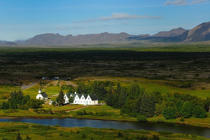 Silfra: Snorkeling Between Tectonic Plates - Meet on Location - The snorkeling route: Silfra Hall, then Cathedral, then Lagoon