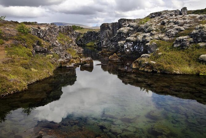 Silfra: Snorkeling Between Tectonic Plates Pick Up from Reykjavik - Key Things You’ll Notice Right Away