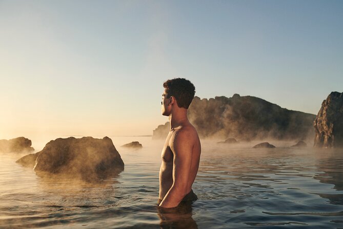 Sky Lagoon Spa Experience with Private Transfer from Reykjavík - Choosing Sér Pass or Saman Pass: Your Changing Facilities Matter