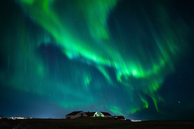 Small Bus Northern Lights Tour from Reykjavik at 9:30 pm - Aurora Borealis Science, Explained So It Clicks