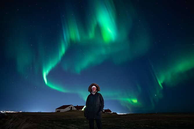 Small Bus Northern Lights Tour from Reykjavik at 9:30 pm - Price and Value: Is $155 a Good Deal for 3 Hours?