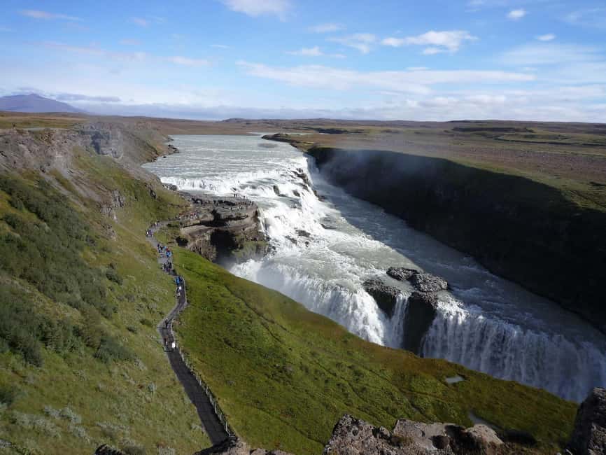 Small Group Golden Circle Tour w/ Kerid & Tomato Farm Visit - Þingvellir National Park, Where Plates Meet Alþingi
