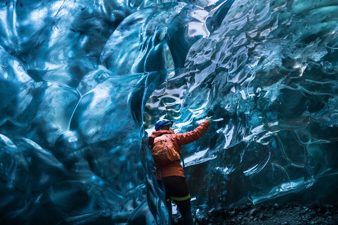 Small-Group Ice Cave Tour from Jökulsárlón - What to bring and how to prep so the walk feels safe