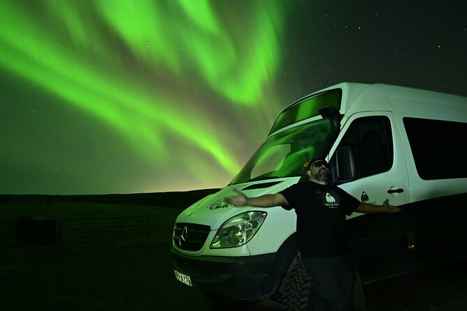 Small-Group Tour: Northern Lights with Photos & Hot Chocolate - Photo expectations: guide shots, optional photo costs, and what to plan