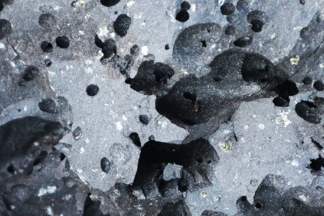 Small Group Volcano Hike with a Professional Geologist - Price and value for a professional geologist at Fagradalsfjall