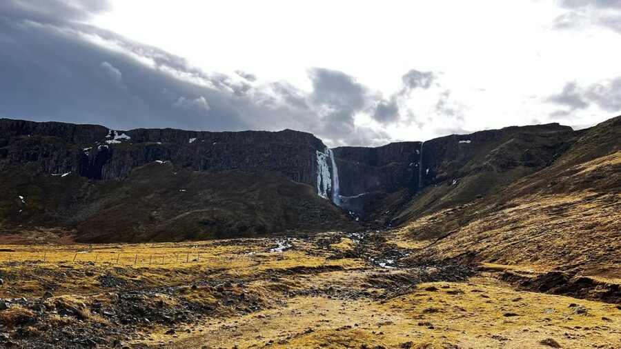 Snaefellsness Peninsula Private Day Tour Iceland - Lóndrangar basalt cliffs: ocean views plus seabird spotting