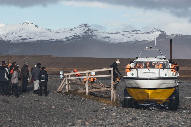 South Coast, Diamond Beach and Glacier Lagoon Day Tour - Jokulsárlón glacier lagoon: the ice show before the beach