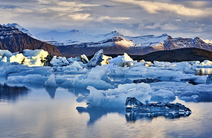 South Coast Iceland: 2-Day Blue Ice Cave & Jokulsarlon Tour - Overnight aurora odds: why you should go anyway, even if it is cloudy