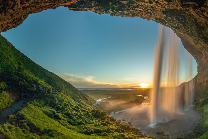 South Coast of Iceland - Tour with a Professional Photographer - Your Day at a Glance: Timing, Comfort, and What You’re Signing Up For