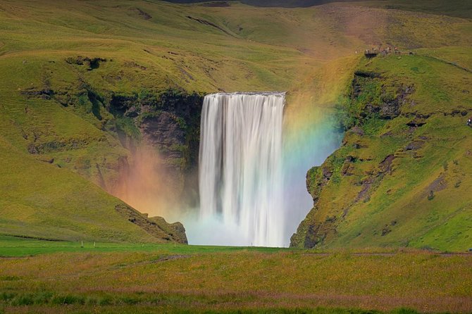 South Coast of Iceland - Tour with a Professional Photographer - Stop 2: Skógafoss, Iceland’s Big Waterfall Moment