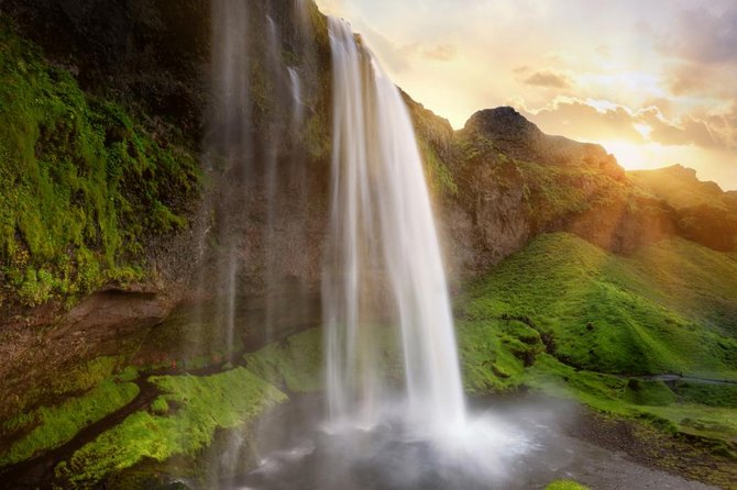 South Coast Waterfall, Black Beach, Glacier Adventure Small Group - Gljufrabui: The Waterfall Most People Miss