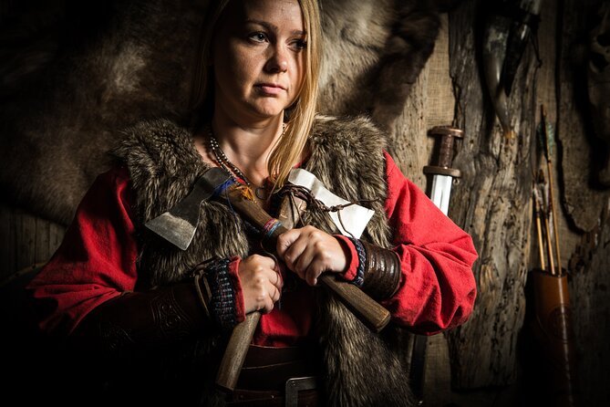 The Icelandic Woman Walking Tour in Iceland - Hallgrimskirkja and Skólavörðustígur: religion, bells, and craft stops