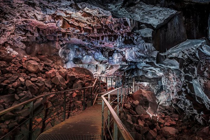 The Lava Tunnel Tour - Raufarhólshellir - The volcano lesson you will actually remember: Leitahraun and lava-tunnel formation