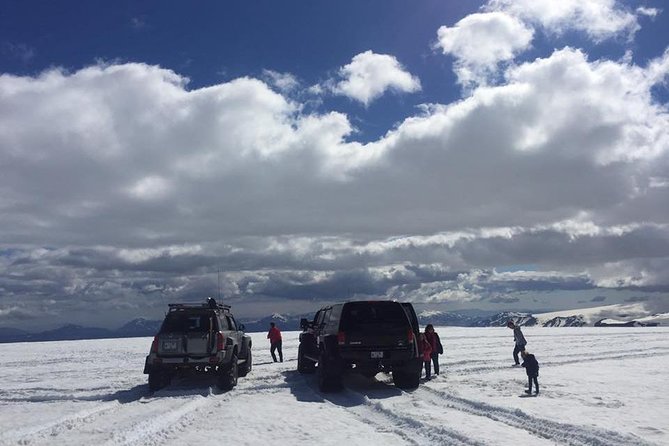 The Silver Circle and Glacier Visit - Getting there in a Super Jeep, and what that changes for you