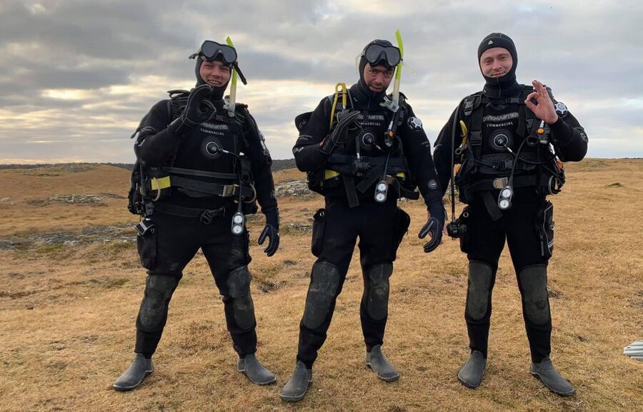 Thingvellir: Silfra Fissure Diving with Optional Pickup - Gear included in full, and the dry suit rules you must respect