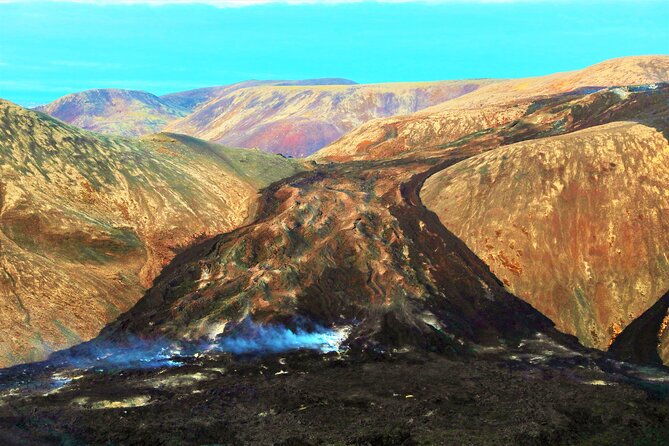 Volcano Eruption Site Hike from Reykjavik - What to bring: snacks, layers, and shoes that can handle mud