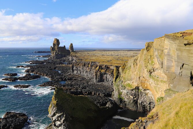 West Iceland: Exclusive Day Tour of Snaefellsnes Peninsula - Grundarfjörður: Kirkjufell views, Viking-era trade vibes, and Snæfellsjökull nearby